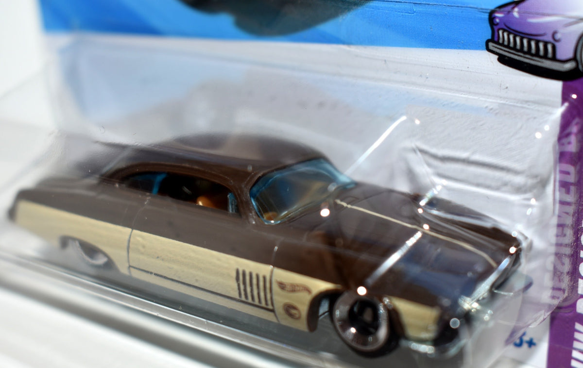 Hot Wheels  - Fish'd & Chip'd - Jaguar Mark Series Coupe