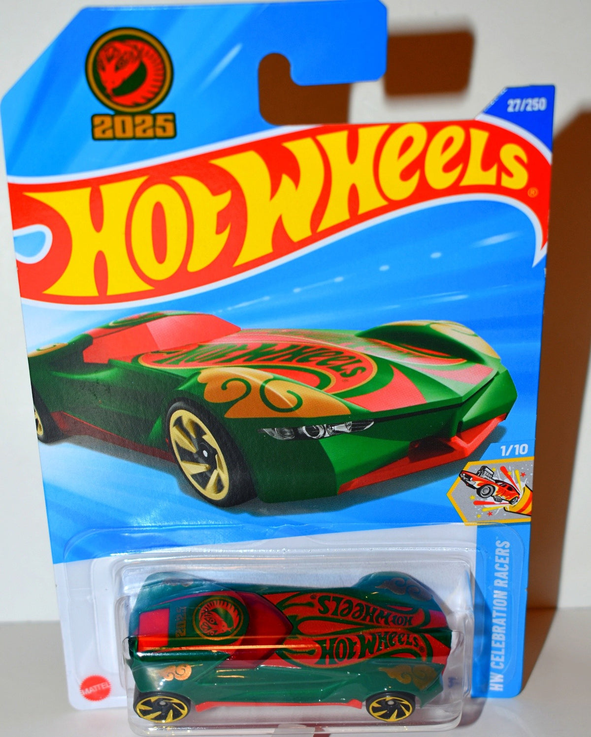 Hot Wheels Holiday 2025 - Twinmill Gen-E