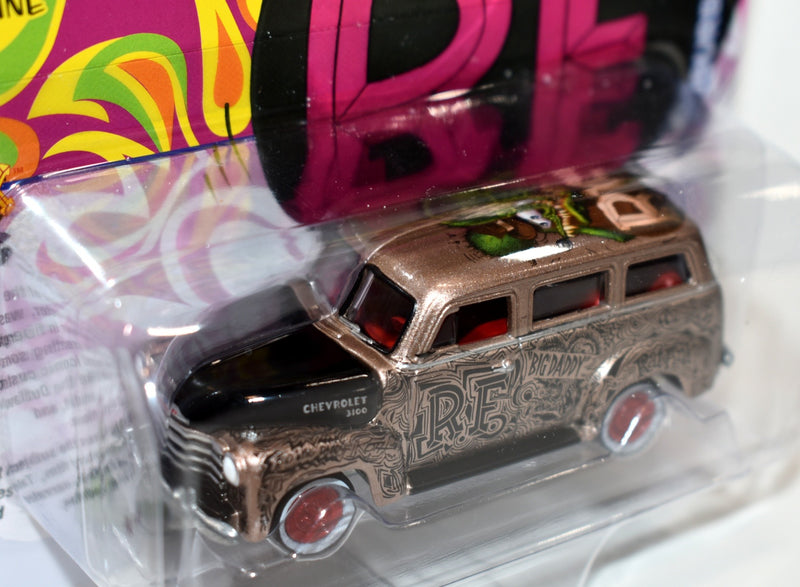 Johnny Lightning Pop Culture - Ed Roth Rat Fink - 1950 Chevrolet 3100 Suburban