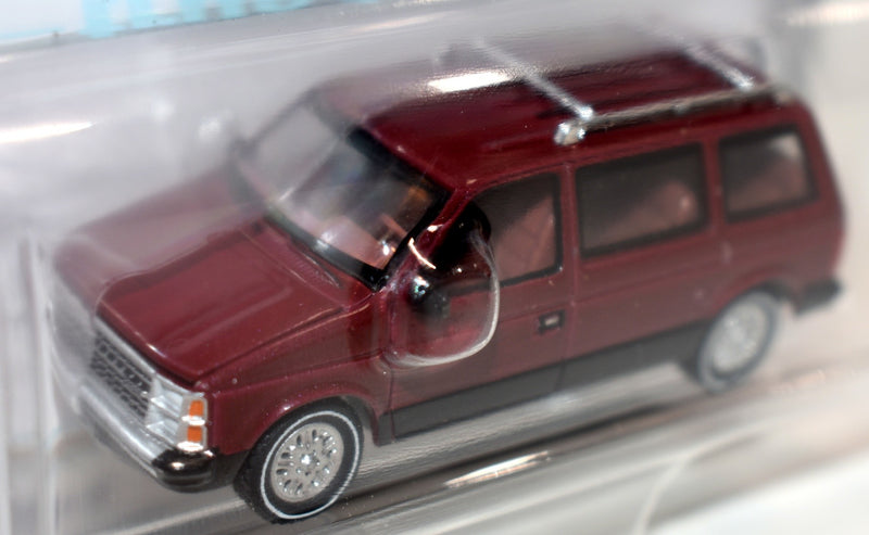 Auto World - 1986 Dodge Caravan MiniVan