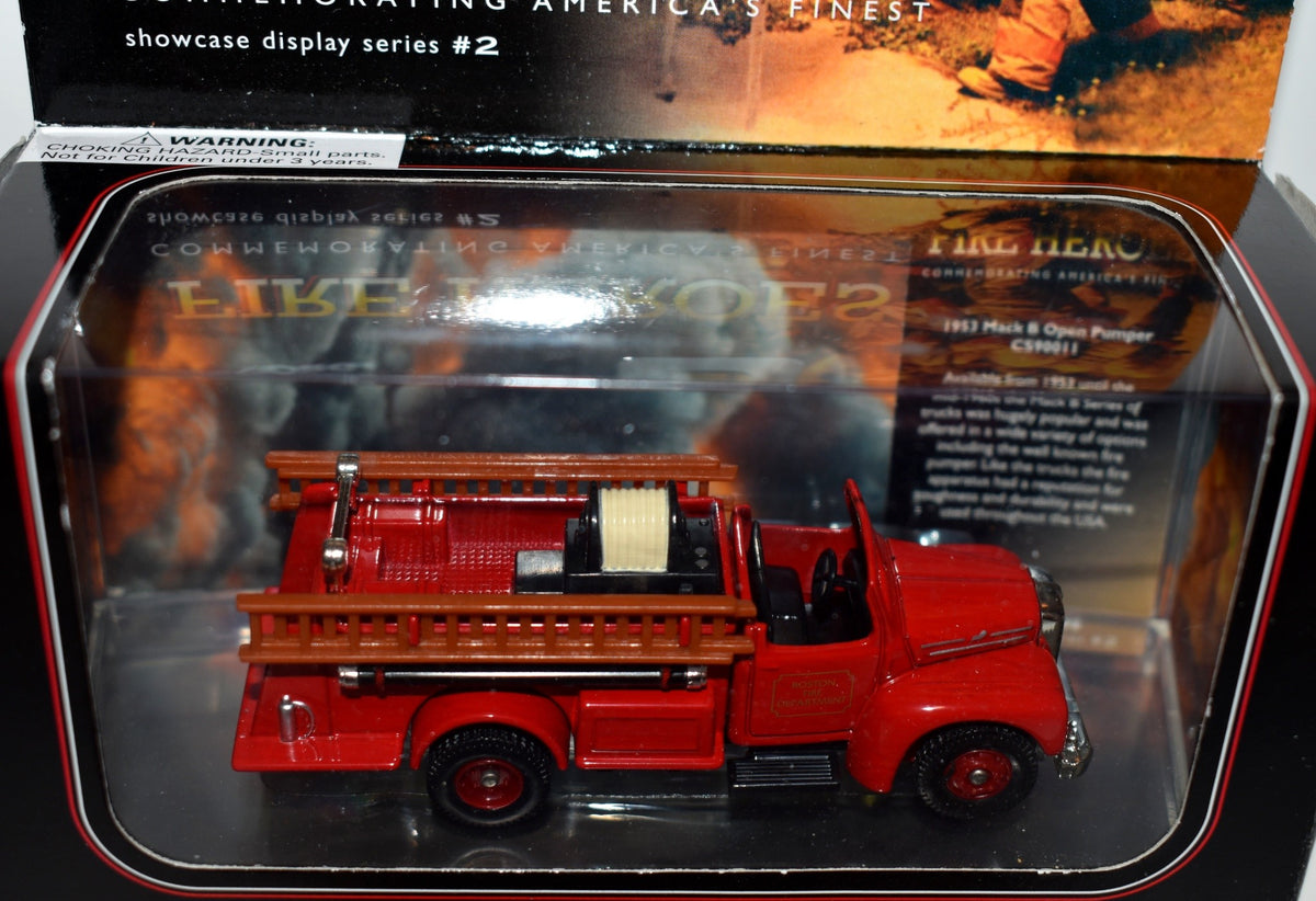 Corgi -  Boston Fire Dept 1953 Mack Open B Pumper
