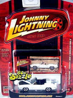 Johnny Lightning 60's Sizzle 1969 Pontiac Firebird Trans Am Convertible