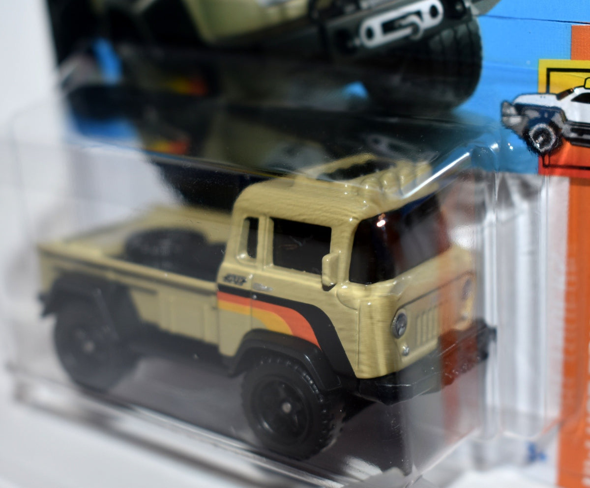 Hot Wheels -1957 Jeep Forward Control Pickup Truck