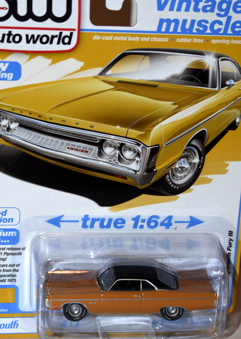 Auto World - 1971 Plymouth Sport Fury GT (Copy)-1