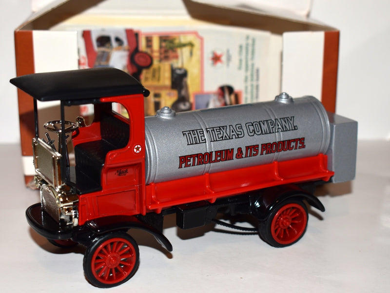 Ertl - 1995 - 1910 Mack Texaco Tanker Truck Coin Bank
