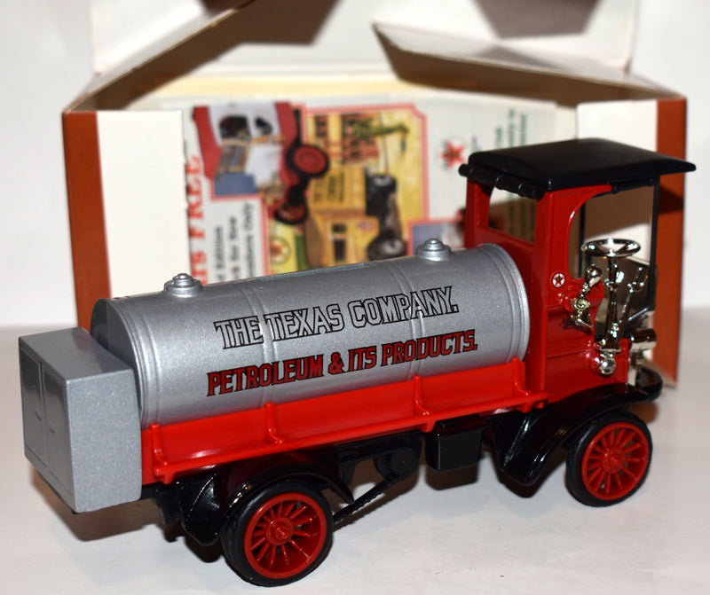 Ertl - 1995 - 1910 Mack Texaco Tanker Truck Coin Bank