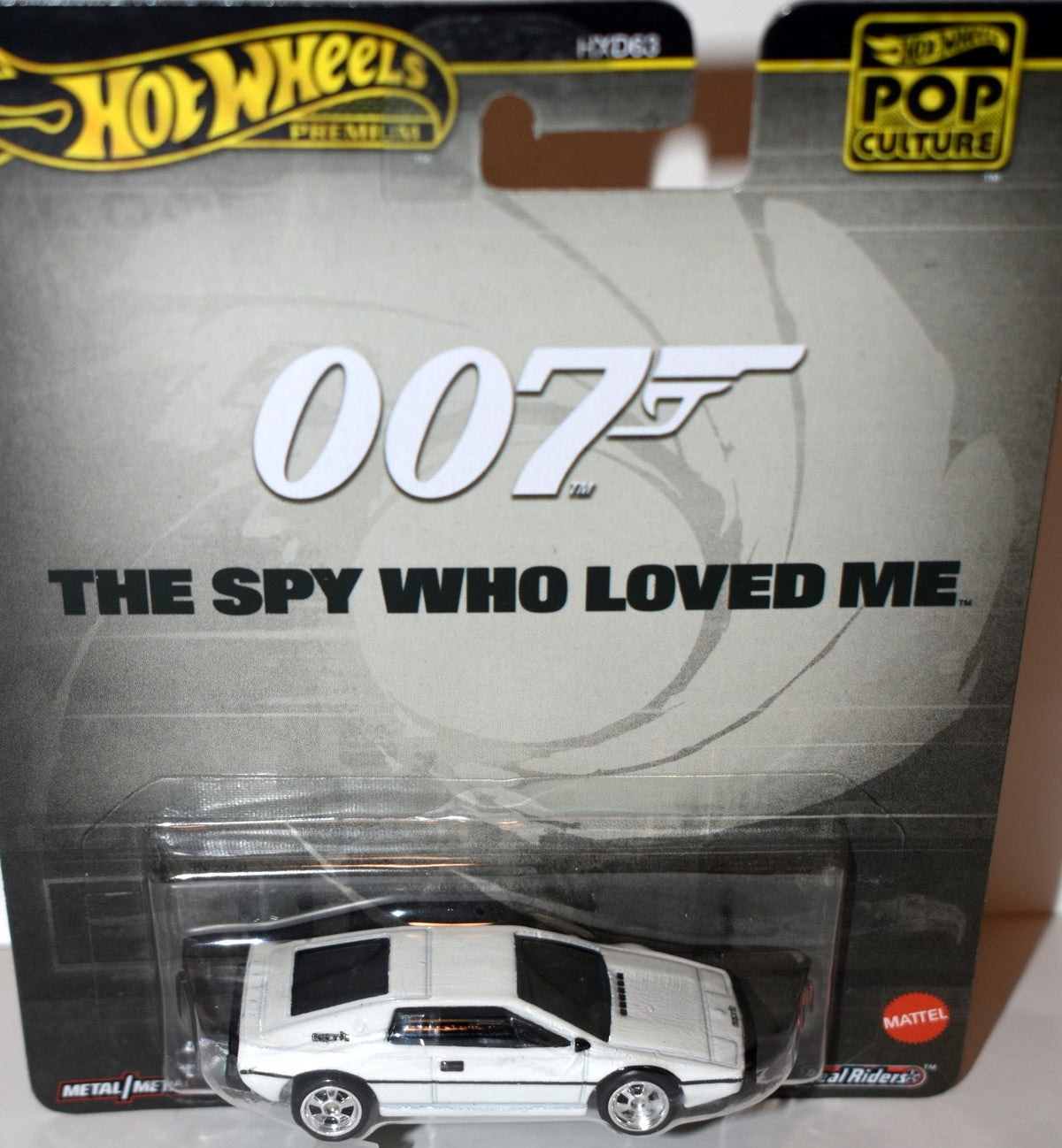 Hot Wheels Premium - The Spy Who Loved Me - Lotus Espirit Turbo