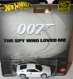 Hot Wheels Premium - The Spy Who Loved Me - Lotus Espirit Turbo