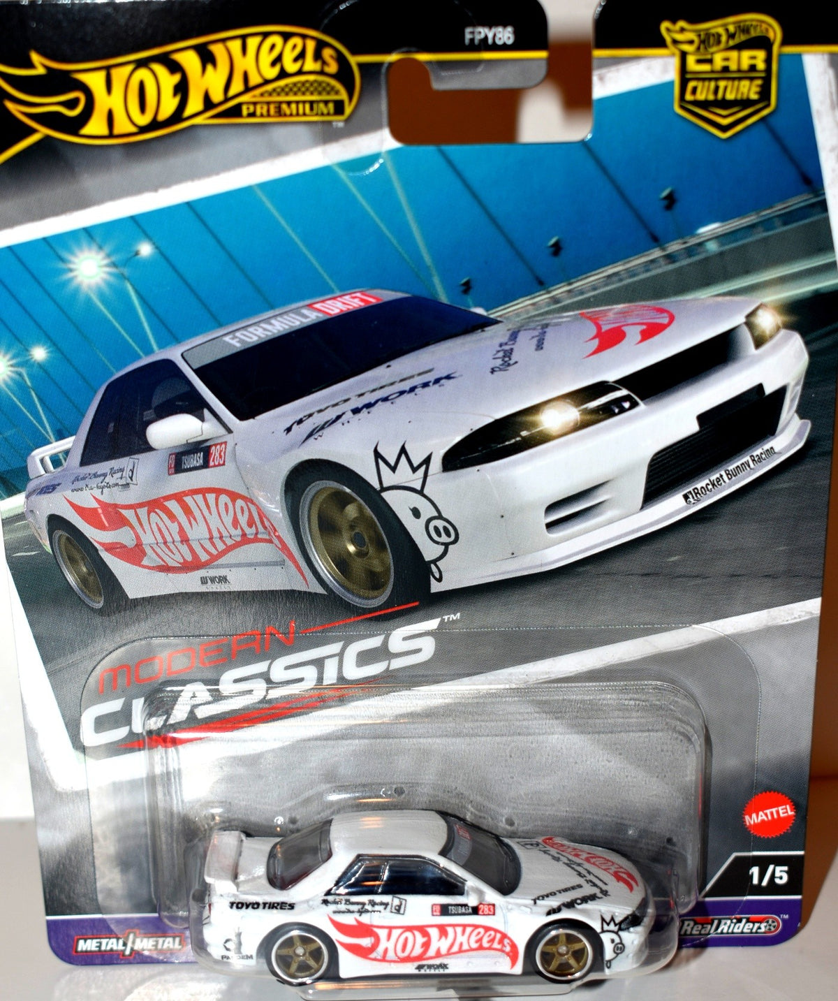 Hot Wheels Premium - Modern Classics - Nissan Skyline GT-R (R32) Pandem