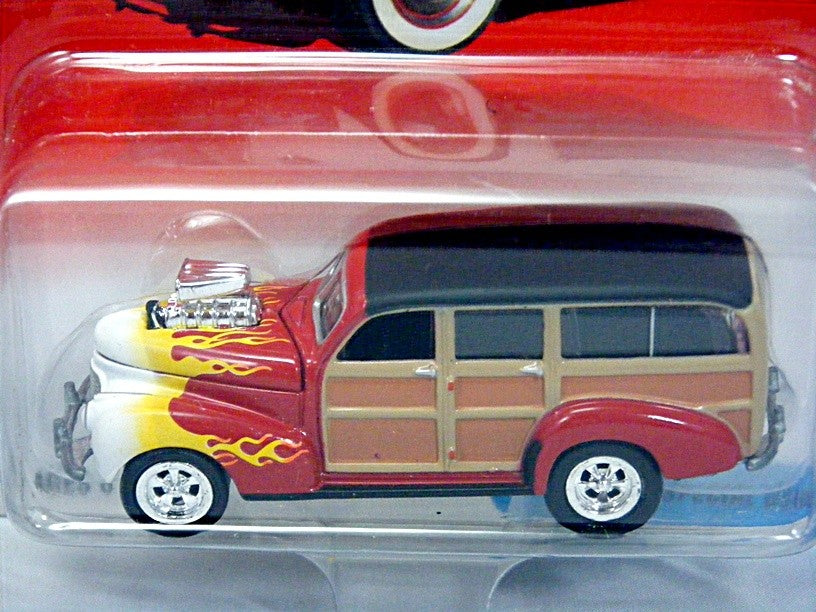 Johnny Lightning 1941 Chevrolet Special Deluxe Station Wagon