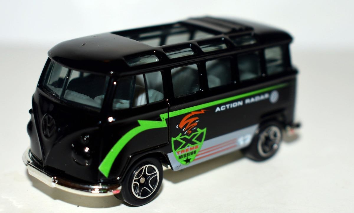 Matchbox - 1967 Volkswagen Transporter Storm Chaser Bus