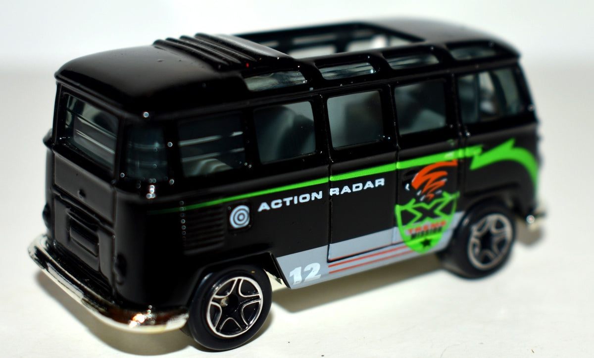 Matchbox - 1967 Volkswagen Transporter Storm Chaser Bus