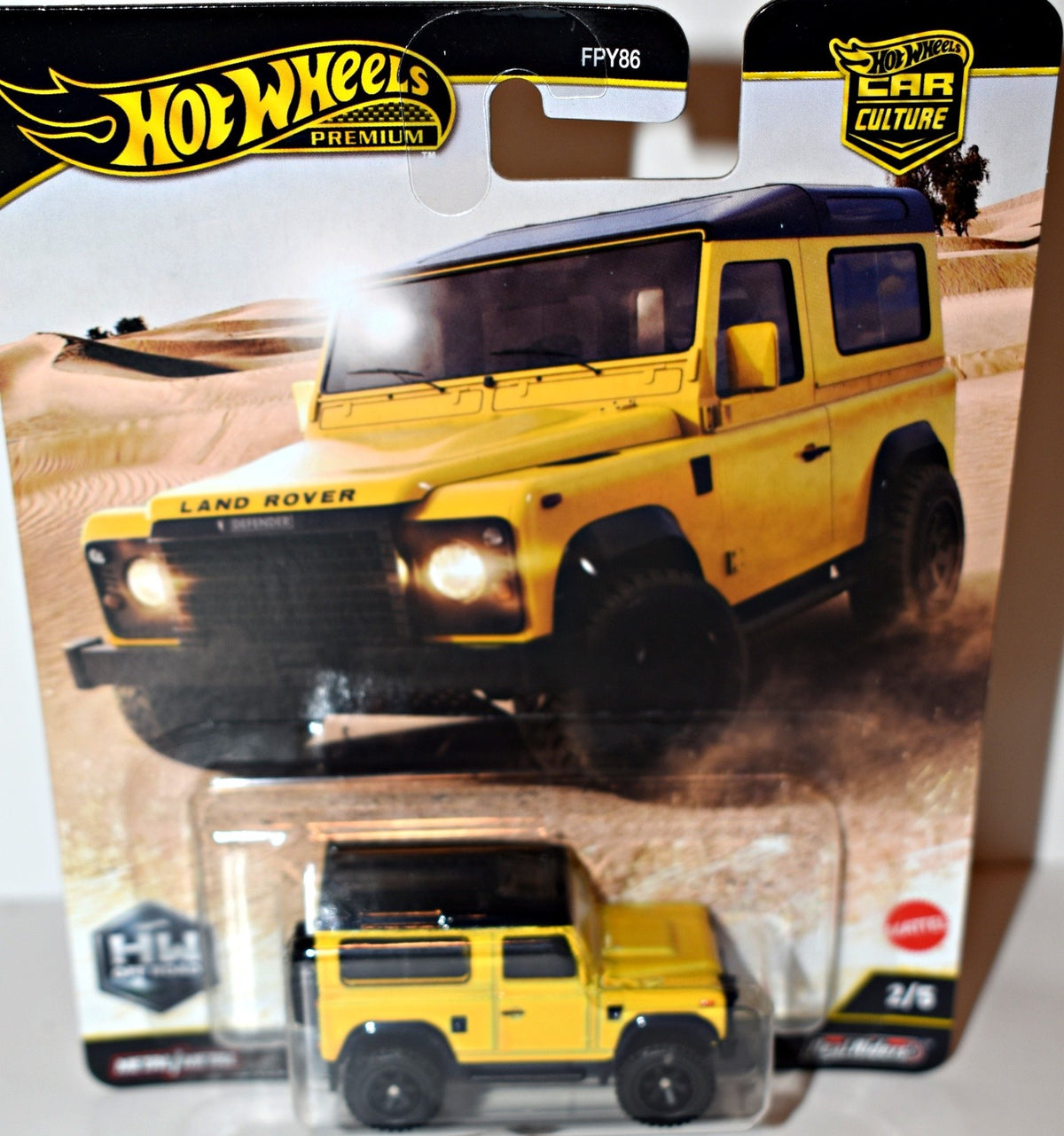 Hot Wheels Premium -   Land Rover Defender 90