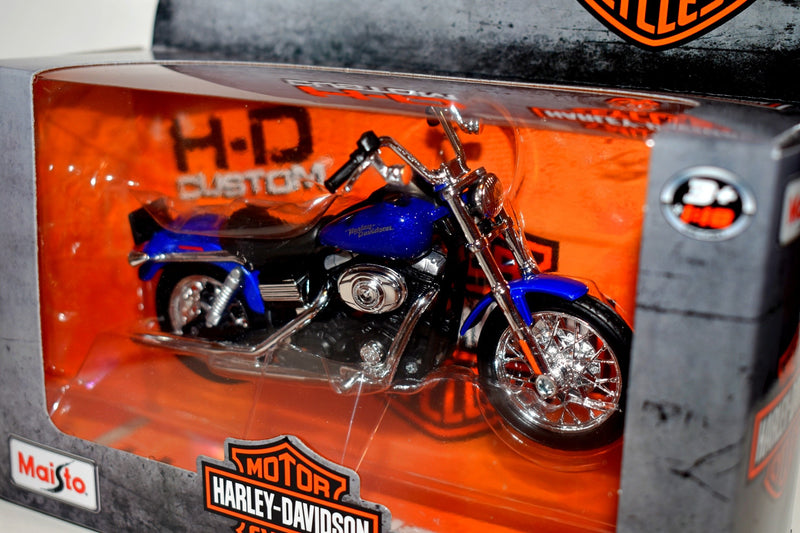 Maisto Harley Davidson  - 2006 Dyna Street Bob