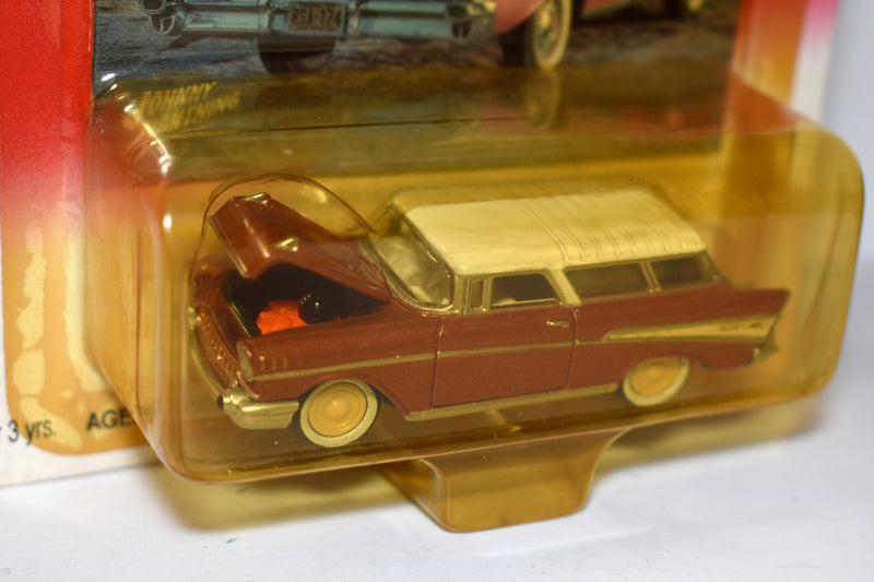 Johnny Lightning Tri-Chevys – 1957 Chevrolet Nomad Station Wagon  