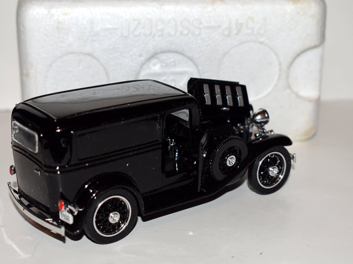National Motor Museum Mint - 1932 Chevrolet Sedan Delivery