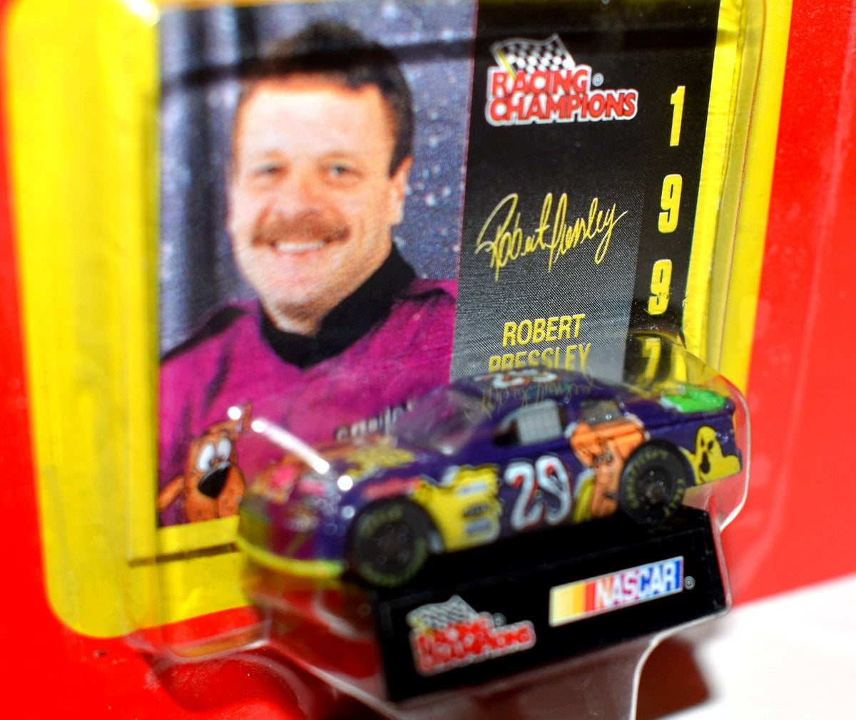 Racing Champions 1997 NASCAR - Robert Pressley Cartoon Network Chevy Monte Carlo Stock Car