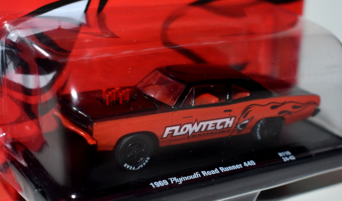 M2 Machines Drivers -  Flowtech - 1969 Plymouth Road Runner 440