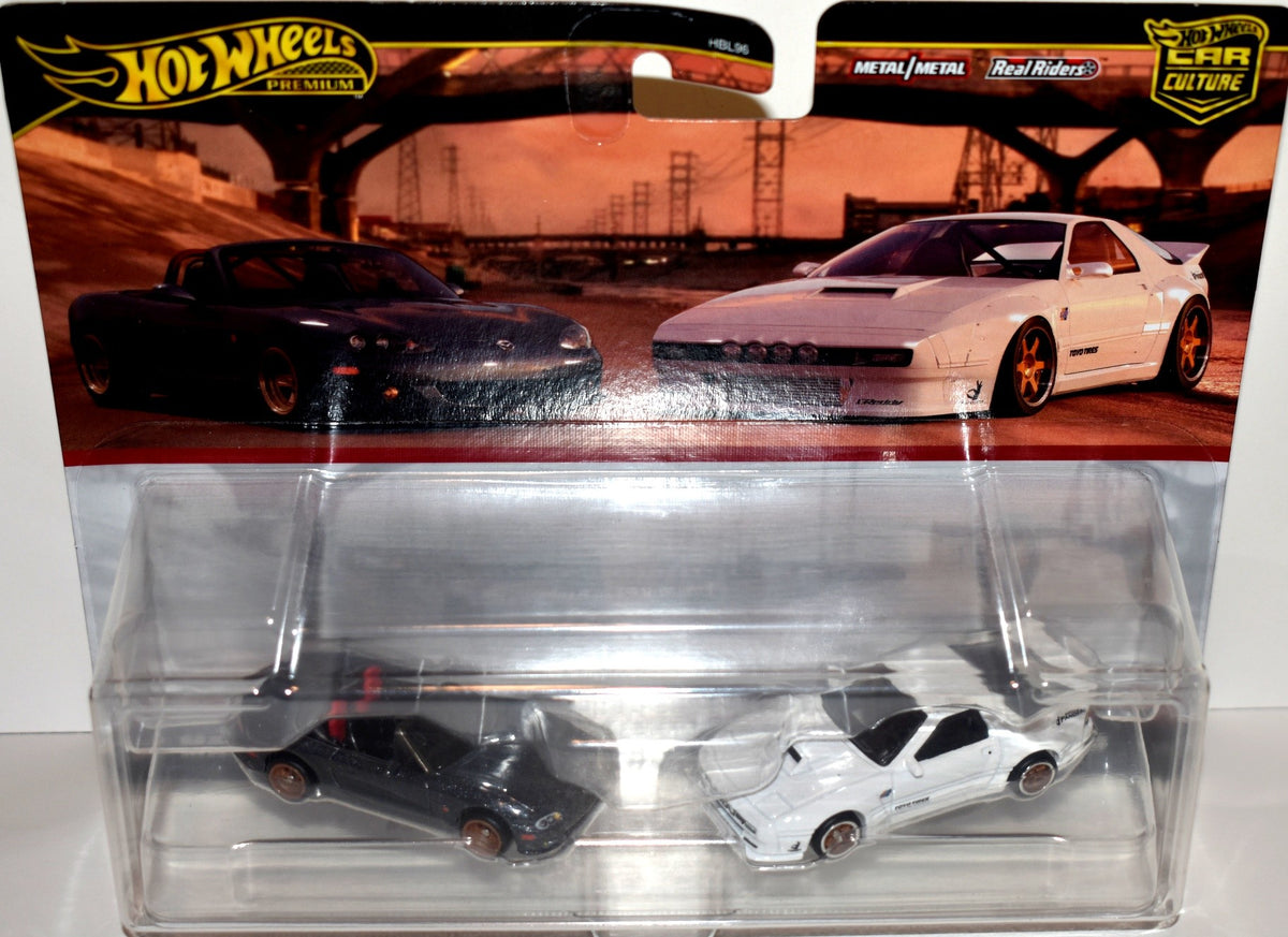 Hot Wheels Premium -  Mazda Set - '04 MazdaSpeed Miata and RX7 FC Pandem
