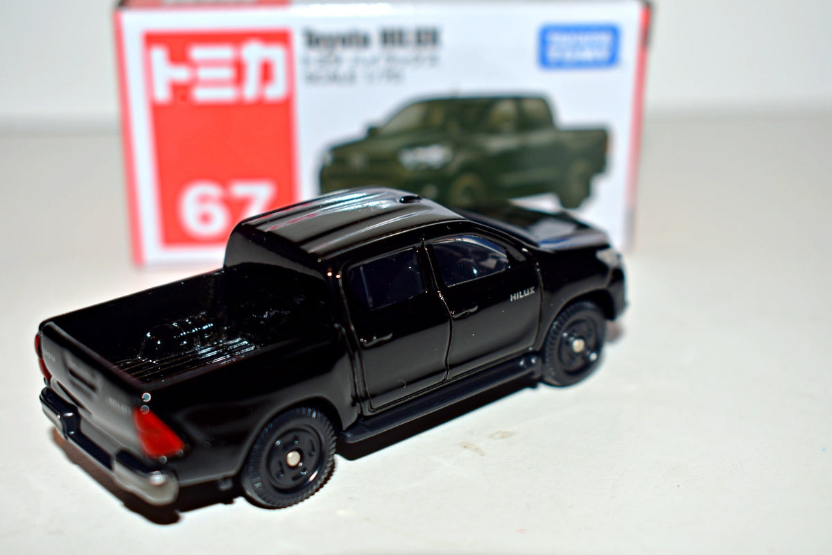 Tomica - 67 - Toyota HiLux Pickup Truck
