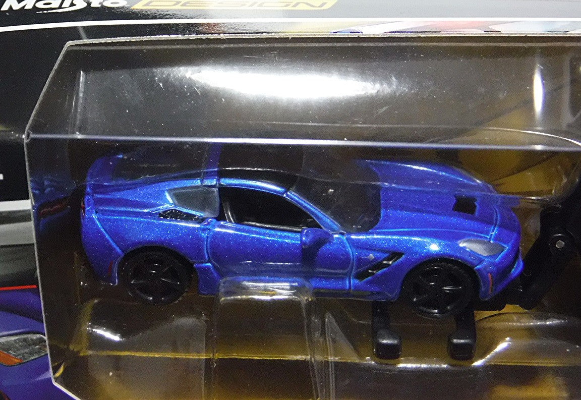 Maisto - Design - Chevrolet Corvette Stingray and Tow Truck Set 