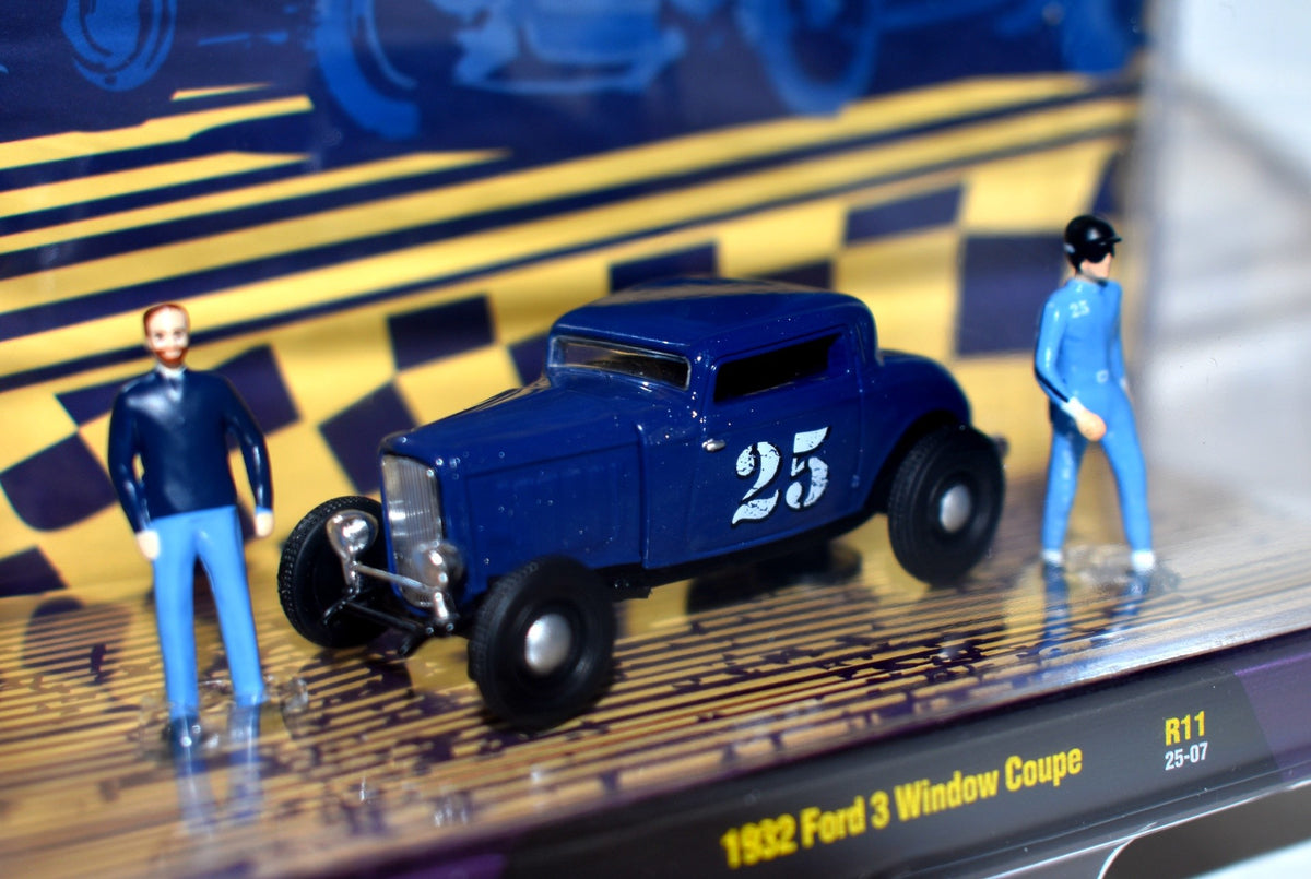 M2 Diorama Sets - Empire Auto Races - 3 Window Ford Deuce Coupe