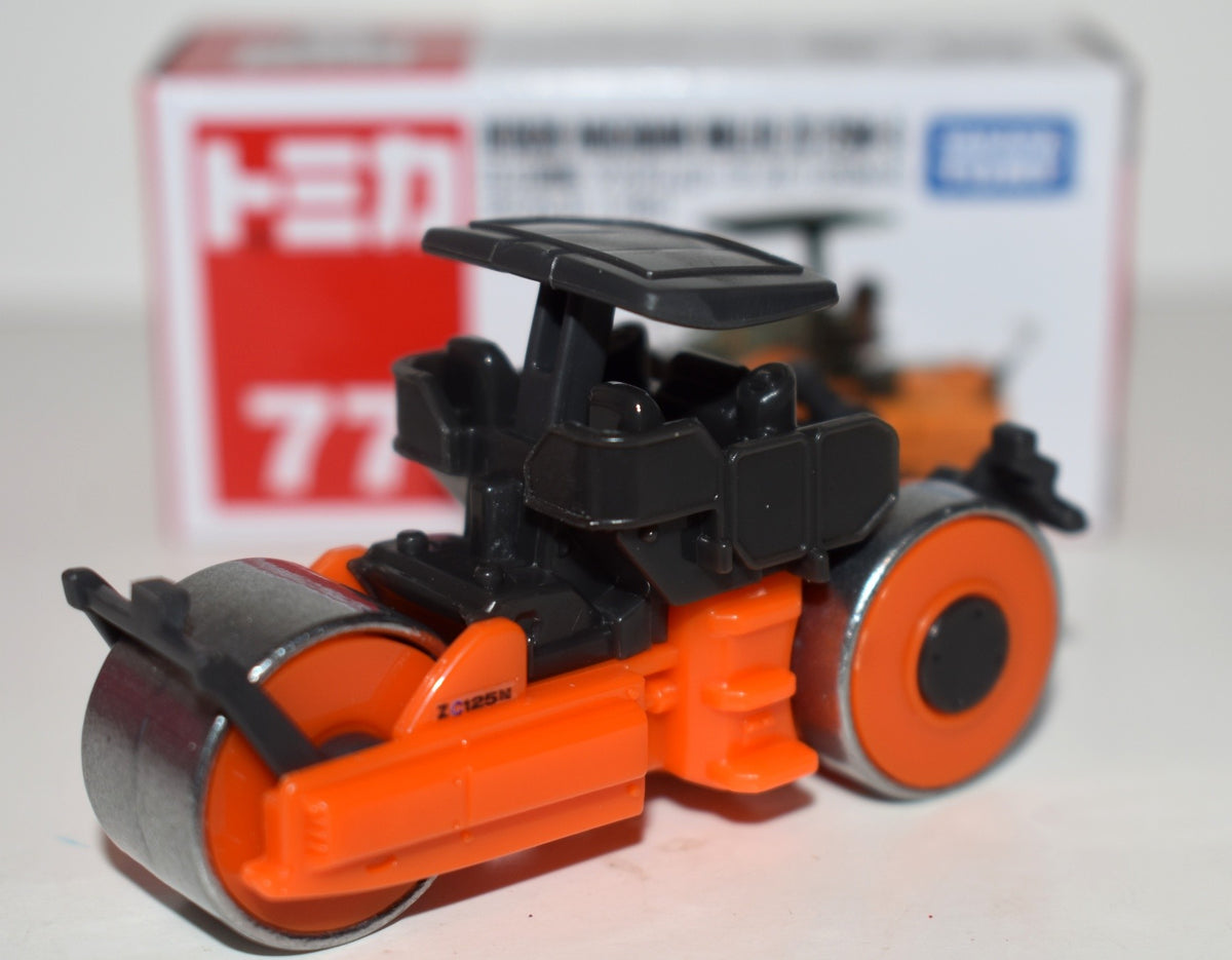 Tomica No 77 - Hitachi Macadam Roller ZC125M-5