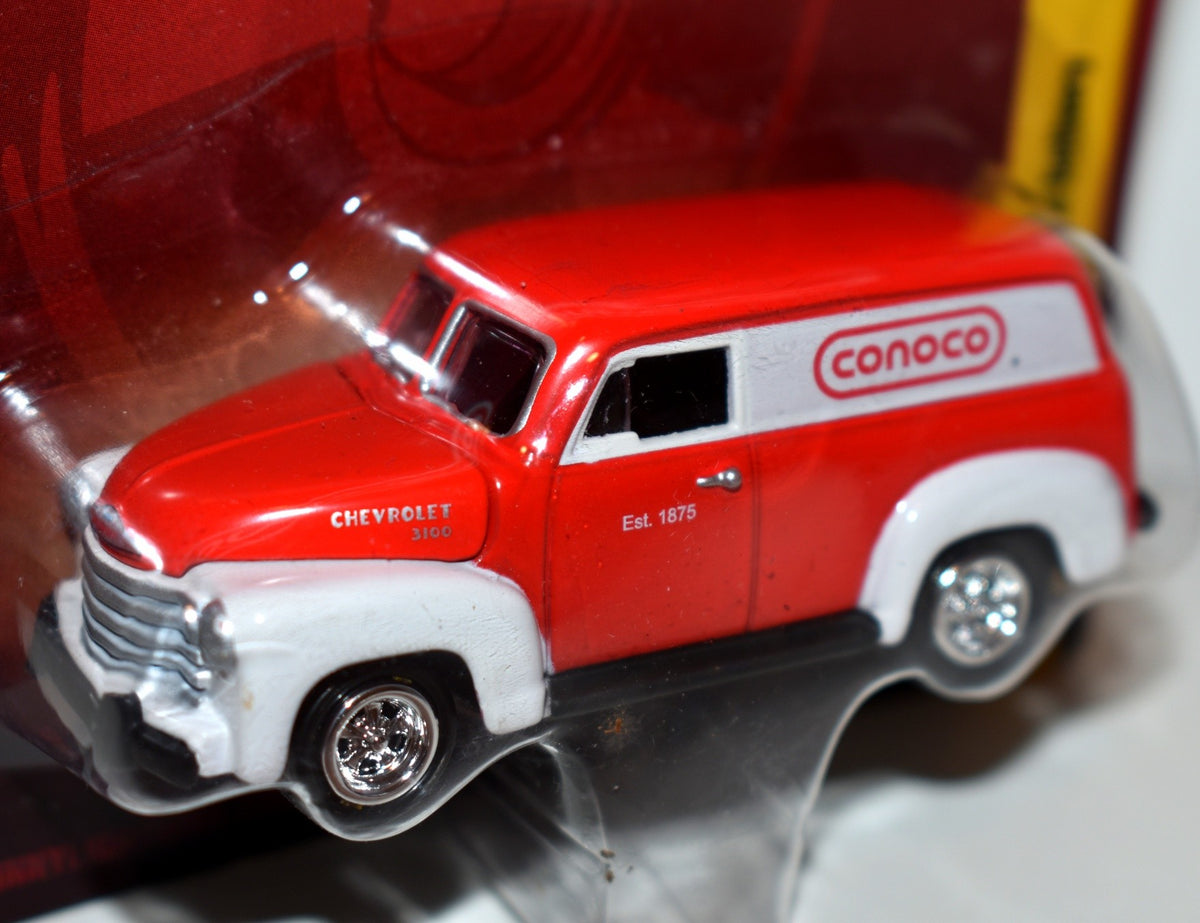 Johnny Lightning Forever 64  - Conoco Oil 1950 Chevrolet 3100 Suburban