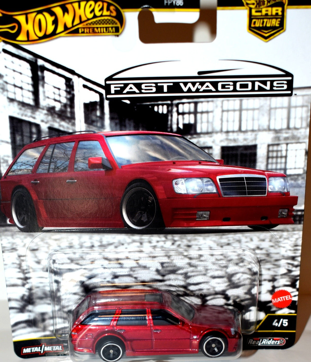 Hot Wheels Premium - Fast Wagons - Mercedes-Benz E 36 AMG Shooting Brake