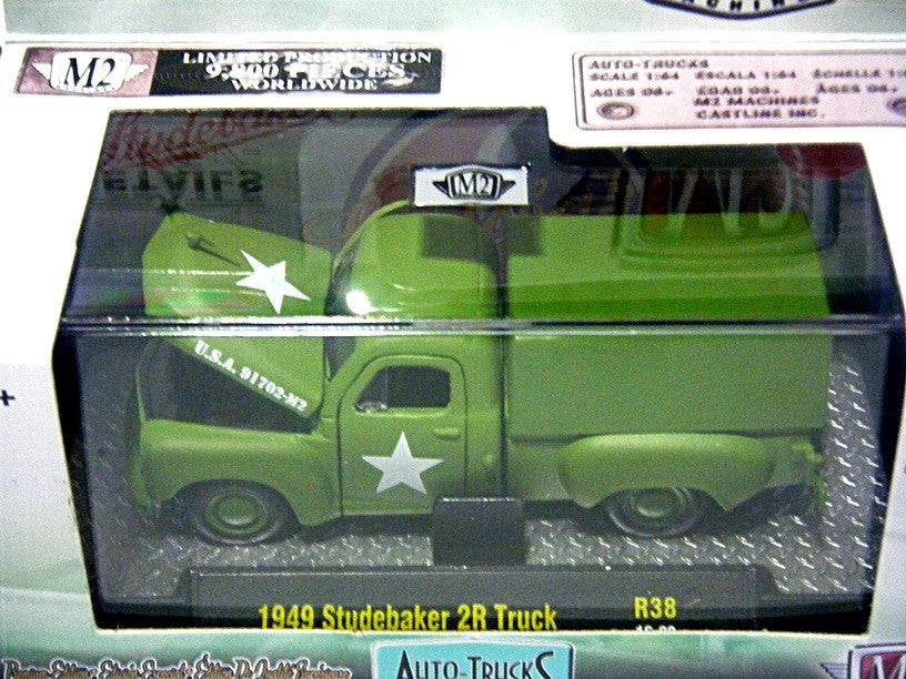 M2 Machines Auto-Thentics 1949 Studebaker 2R US Army Pickup Truck