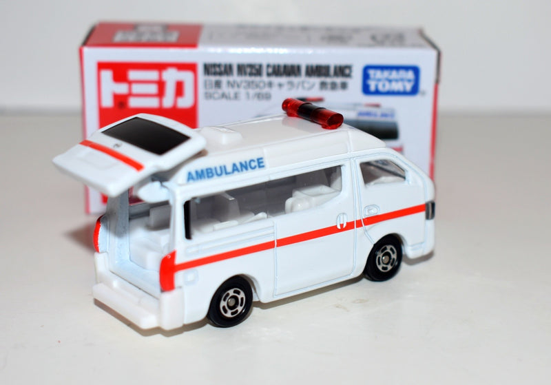 Tomica - Nissan NV350 Caravan Ambulance