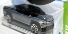 Hot Wheels   Chevrolet Silverado Electric Pickup Truck