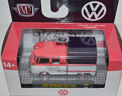 M2 Machines AutoThentics -  VDub Love - 1959 VW Double Cab Pickup Truck with Cyclops