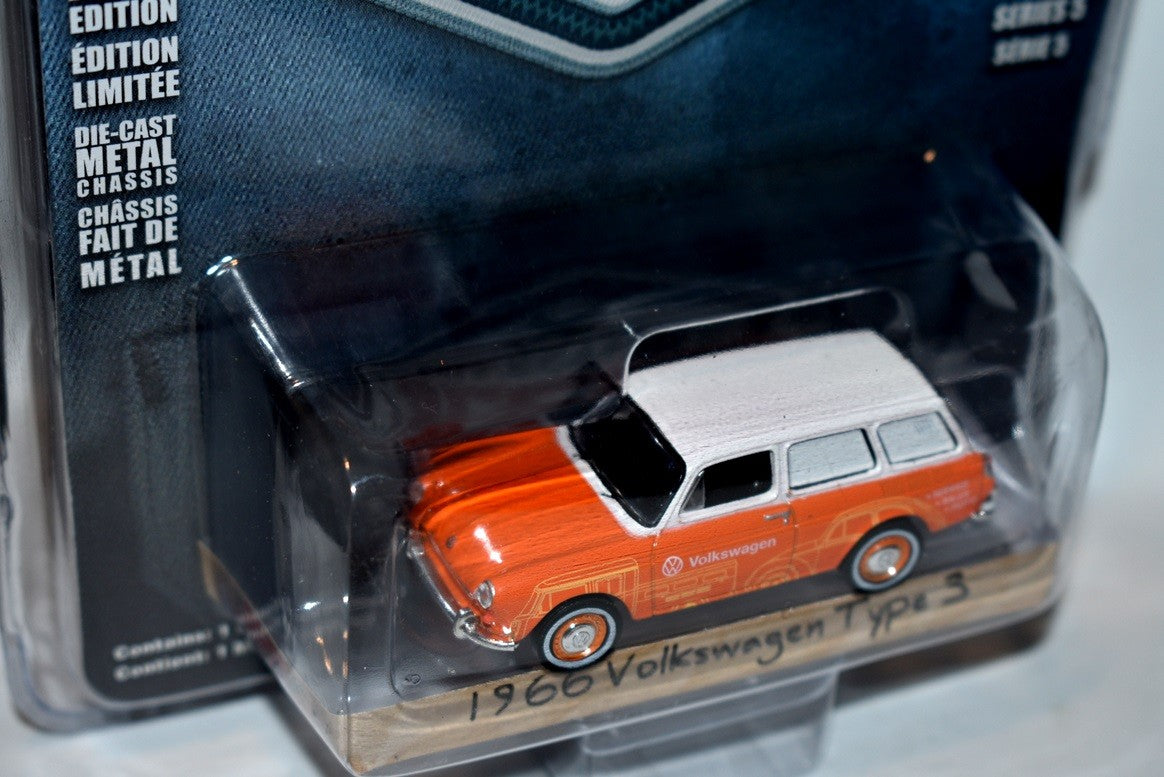 Greenlight - Blue Collar - 1966 Volkswagen Type 3 Station Wagon