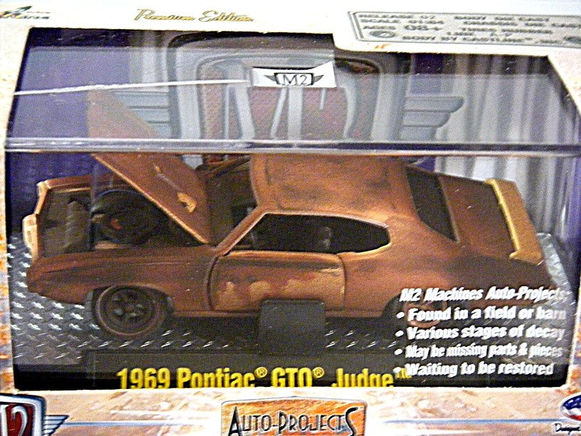M2 Machines Auto Projects Series - 1969 Pontiac GTO Judge Barn Find