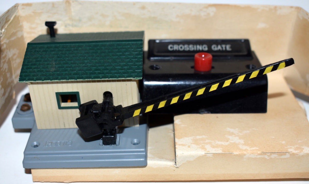 Gilbert HO 35702 HO Crossing Gate