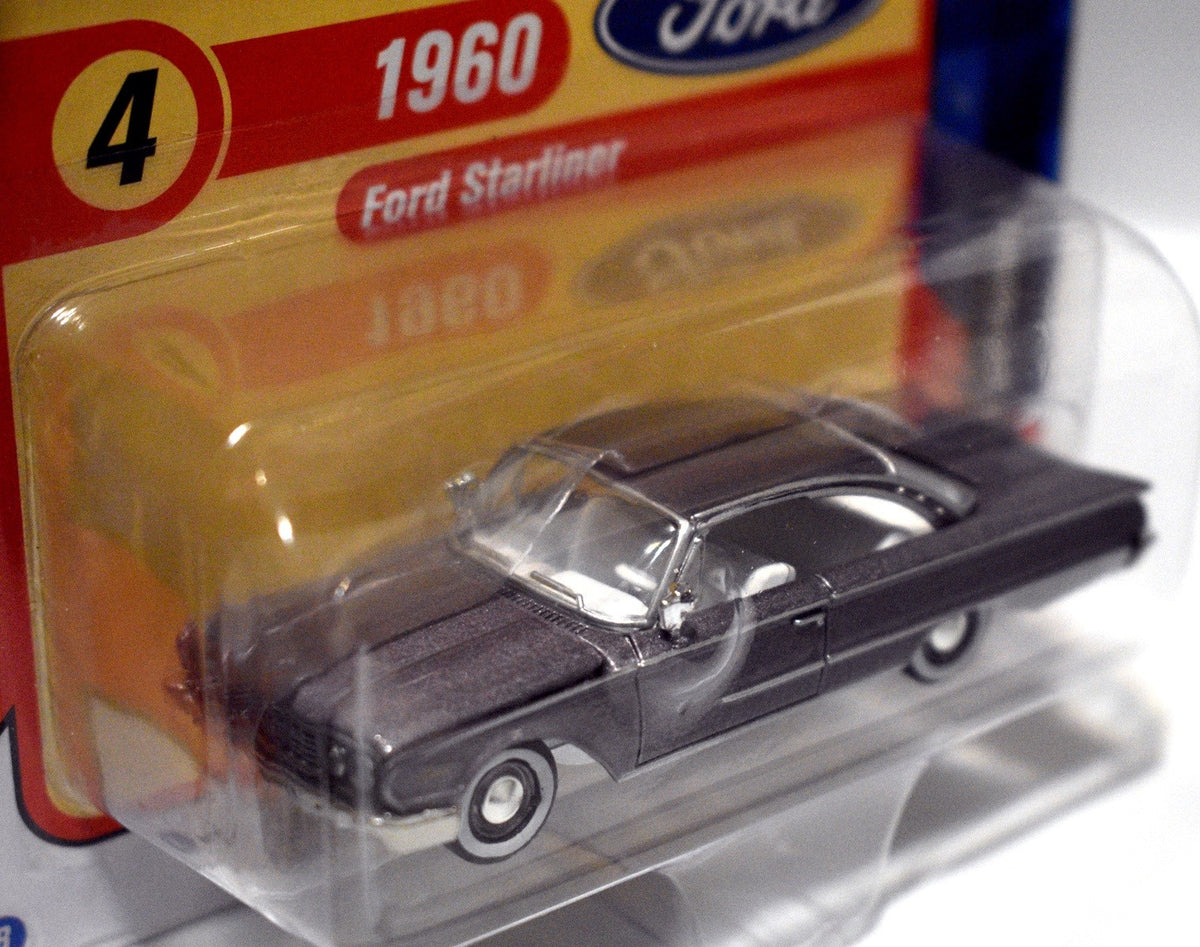 Racing Champions Mint Series - Limited Edition 30th Anniversary - 1960 Ford Starliner