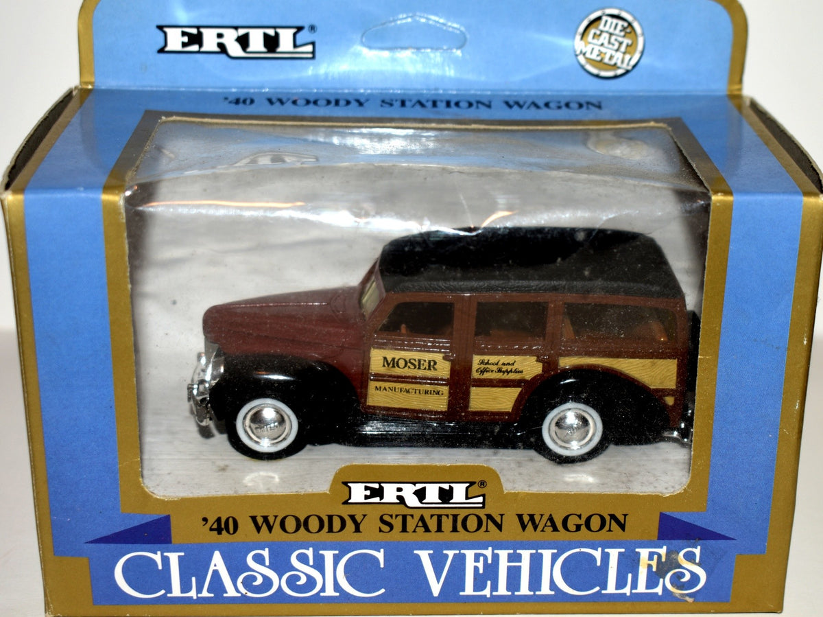 Ertl  Vintage Vehicles - 1940 Woody Station Wagon
