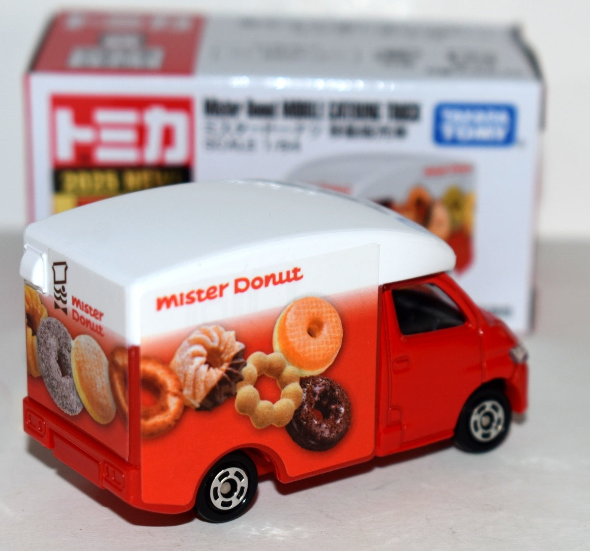 Tomica - No. 40 Mister Donut Mobile Catering Truck with servicing window
