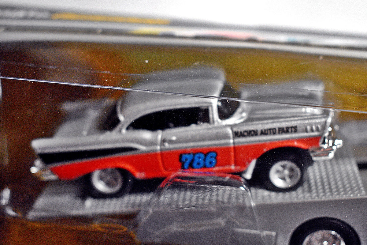 Maisto - Transport -  Vintage Drag Team - 1957 Chevy Gasser and Flatbed Ramp Truck