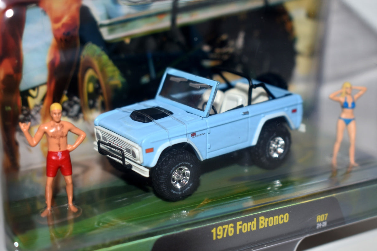 M2 Diorama Sets -1976 Ford Bronco Beach Diorama