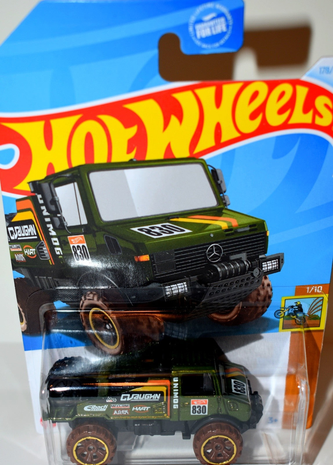Hot Wheels - Mercedes-Benz Unimog 1300 Search and Rescue