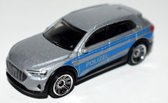 Matchbox - Audi E-Tron SUV Polizei