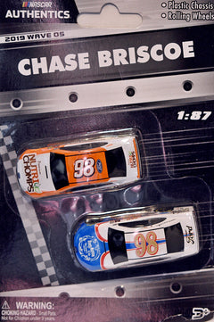 Lionel NASCAR Authentics - HO Scale Chase Briscoe NutriChomps and FoMOCo Ford Mustang Set