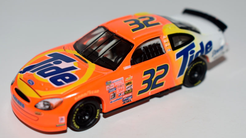 Hot Wheels Racing NASCAR 2000 - Scott Pruitt TIDE Ford Taurus