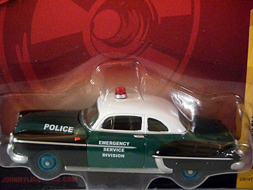 Johnny Lightning Forever 64 -  1950 Oldsmobile 88 EMS Police Car