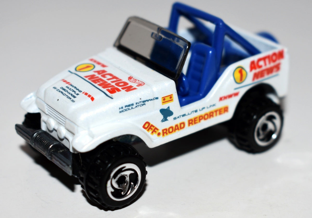 Hot Wheels "Roll Patrol"  Action News Off-Road Reporter Jeep CJ-7