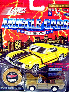 Johnny Lightning Muscle Cars USA 1965 Pontiac GTO Convertible