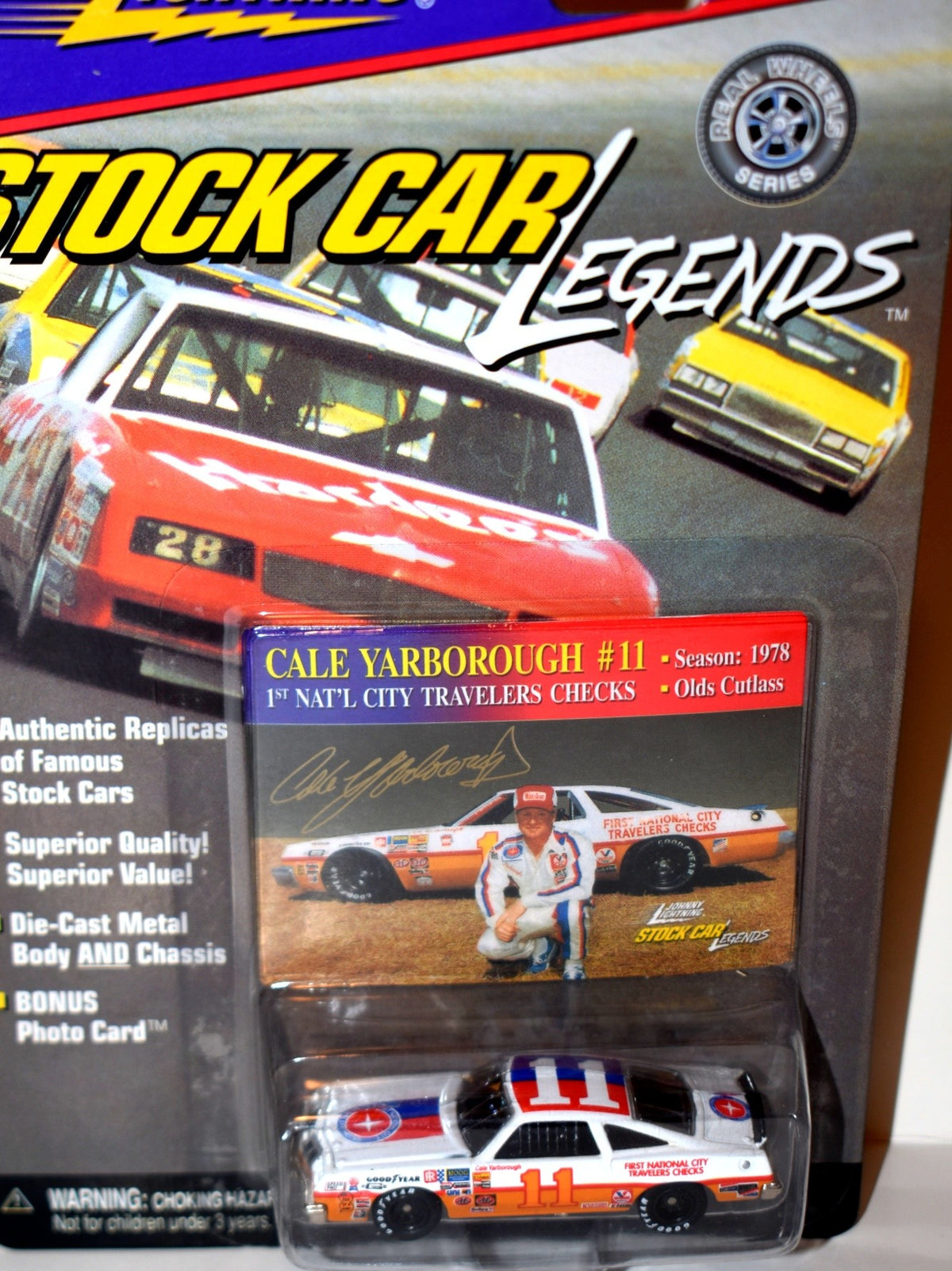 Johnny Lightning - Stock Car Legends -  Cale Yarborough 1978 Olds Cutlass