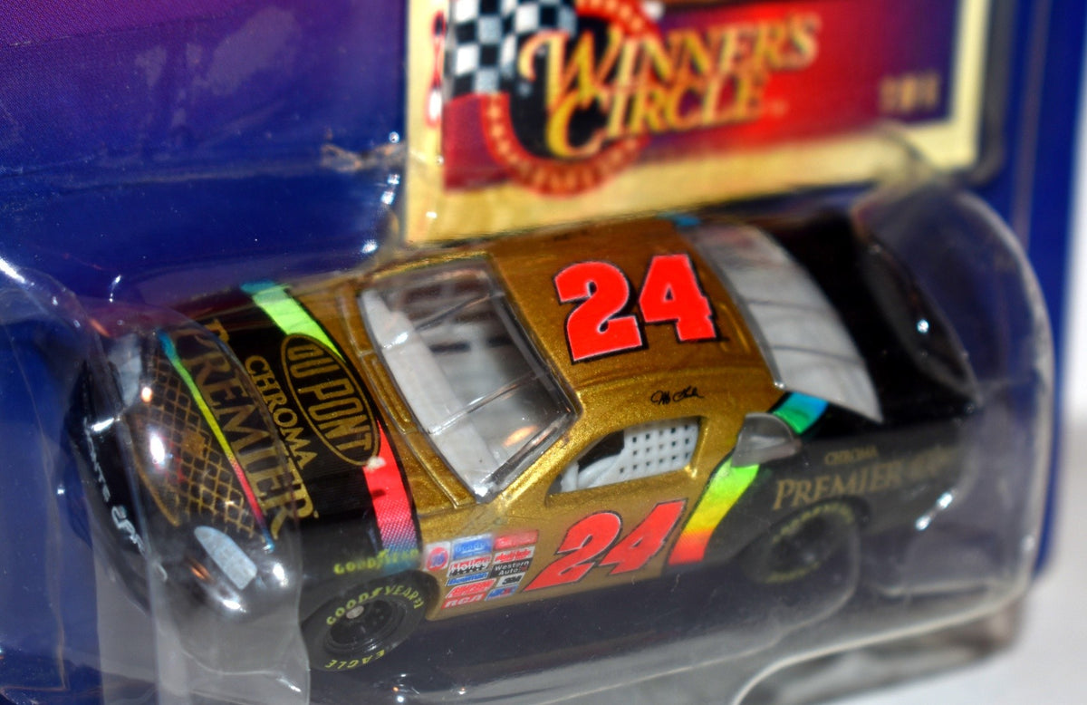 Winners Circle NASCAR - Jeff Gordon Lifetime Series - 1997 Dupont Chroma Premier Chevy Monte Carlo
